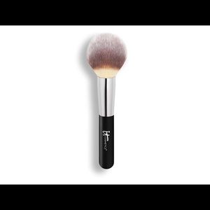 IT Cosmetics No. 8 Wand Ball Powder Brush